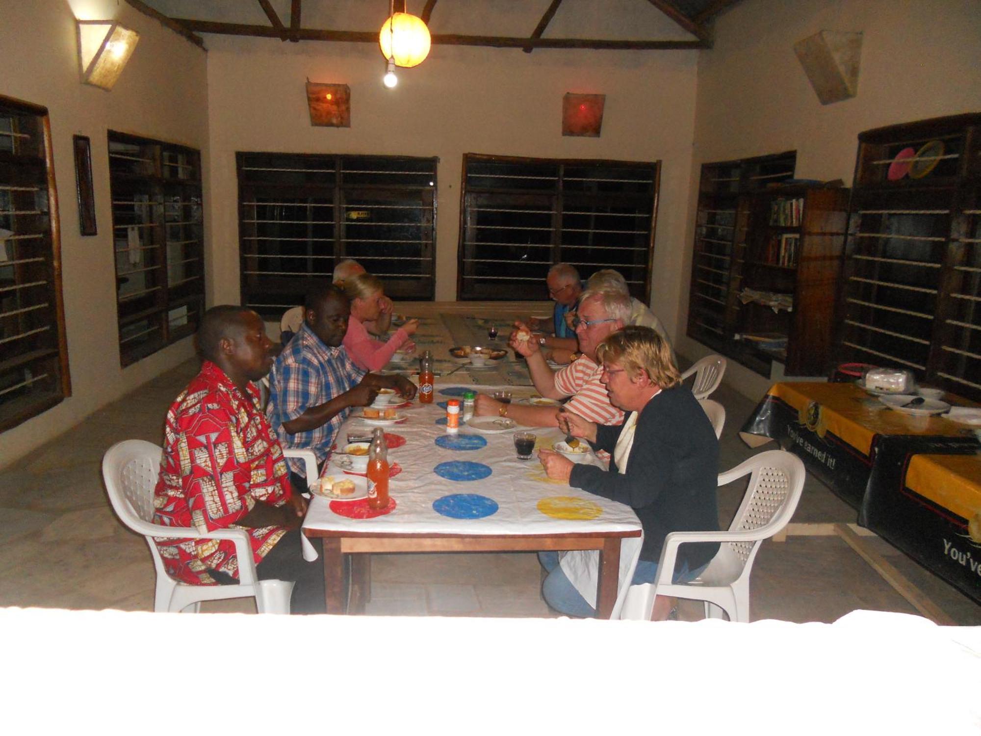 Masaka Backpackers, Tourists Cottage & Campsite ภายนอก รูปภาพ