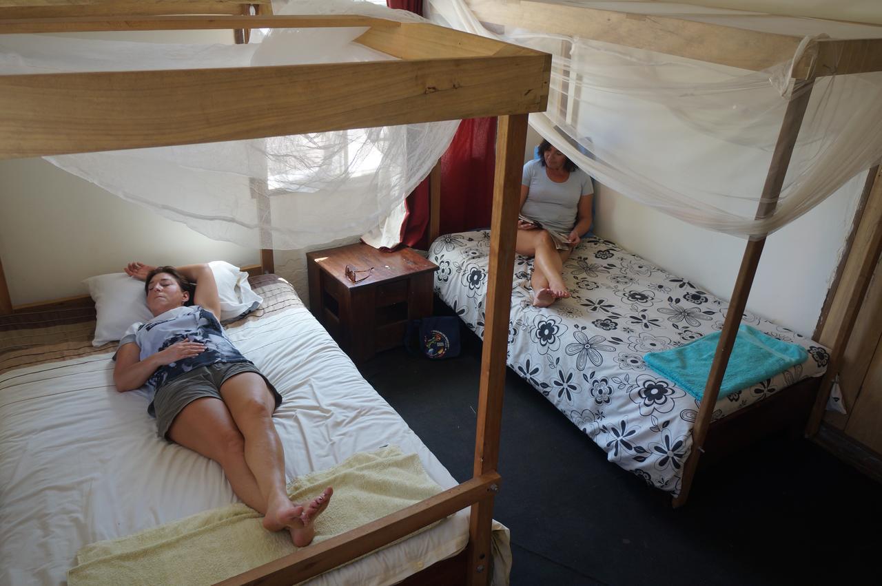 Masaka Backpackers, Tourists Cottage & Campsite ภายนอก รูปภาพ