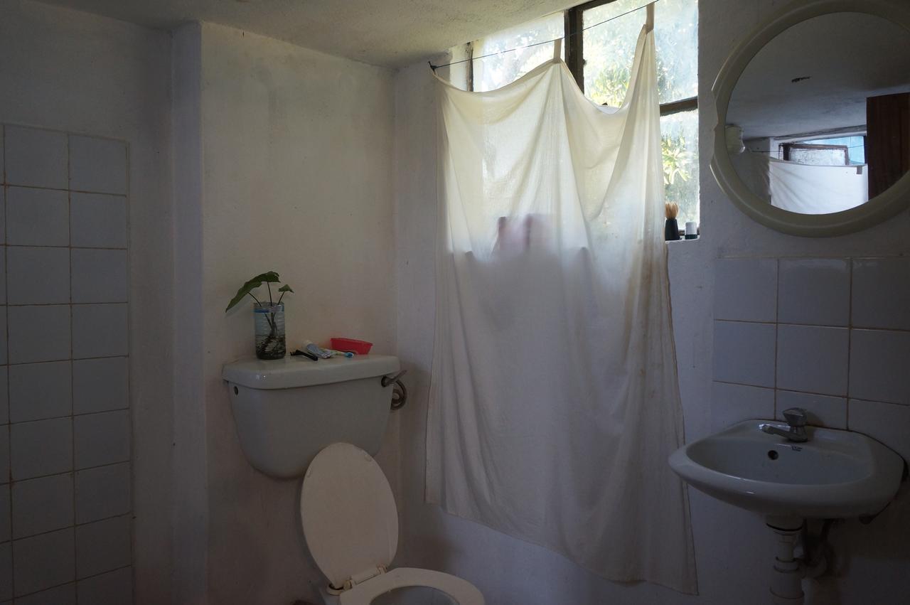 Masaka Backpackers, Tourists Cottage & Campsite ภายนอก รูปภาพ