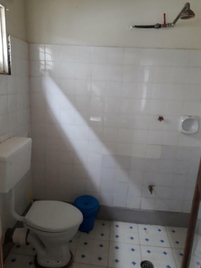 Masaka Backpackers, Tourists Cottage & Campsite ภายนอก รูปภาพ